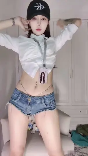 斗鱼小心肝小妖精热舞秀