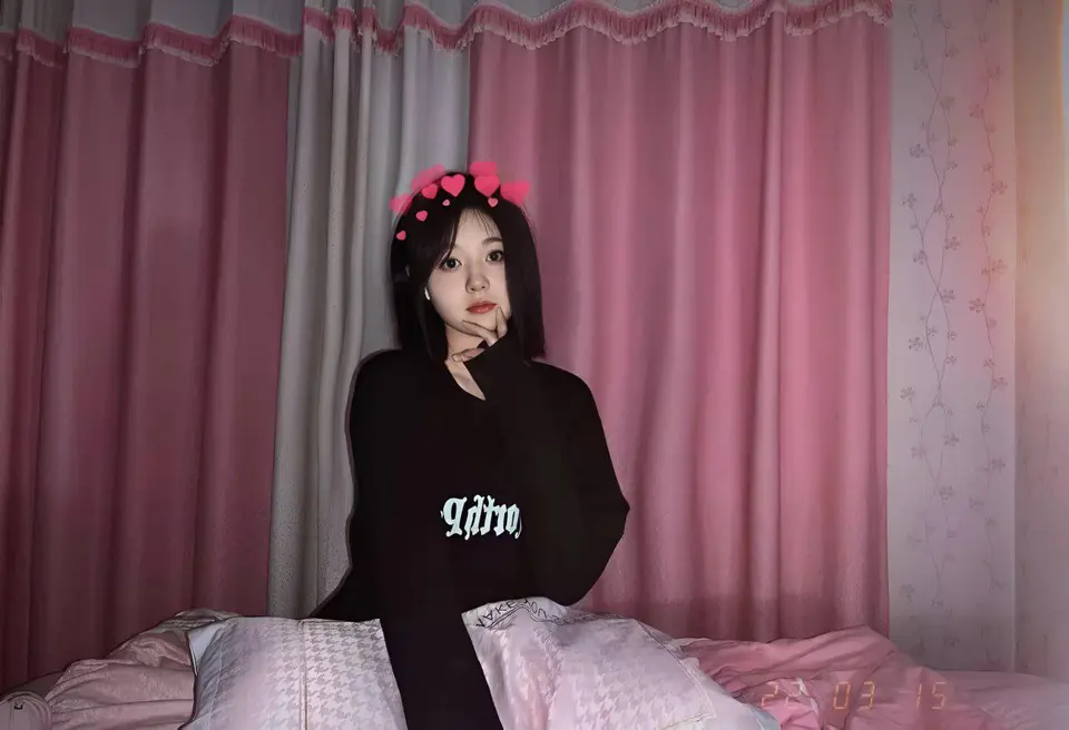短发清纯嫩妹人设崩塌！！！