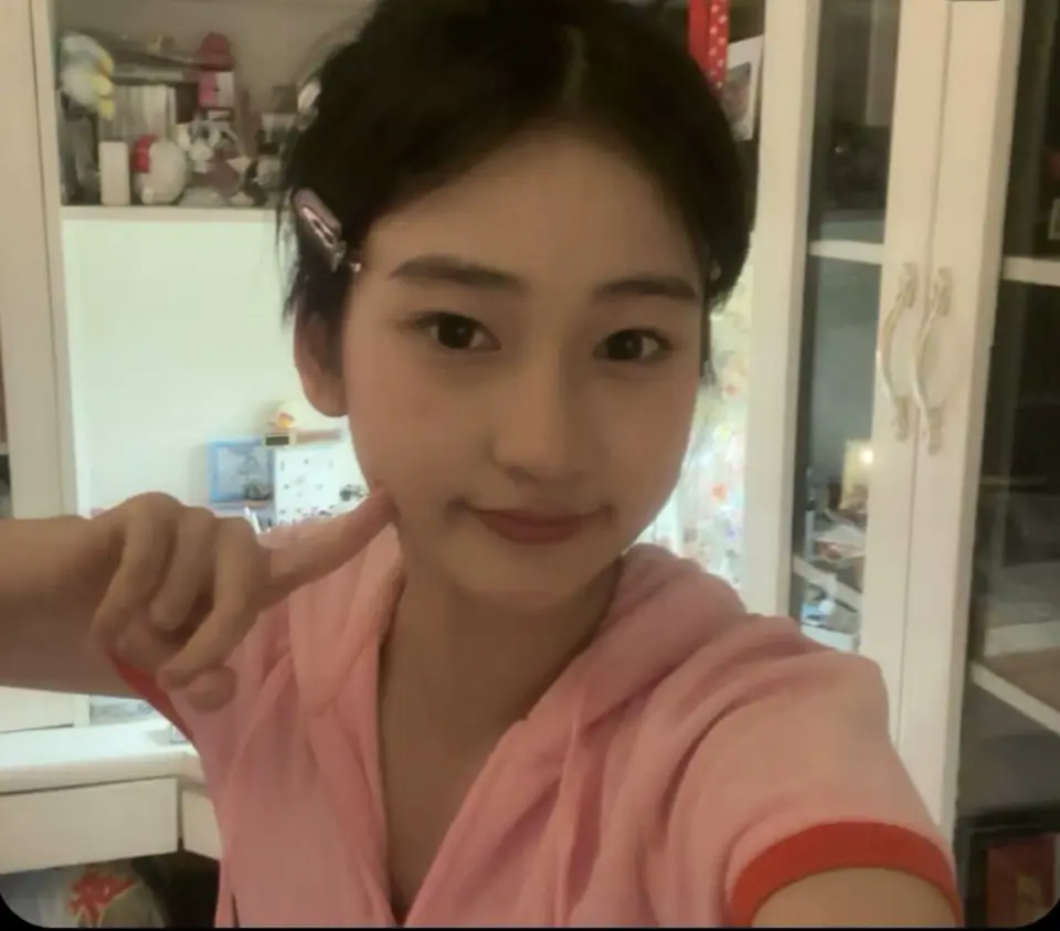 小反差婊【桂雅】有没有认识的