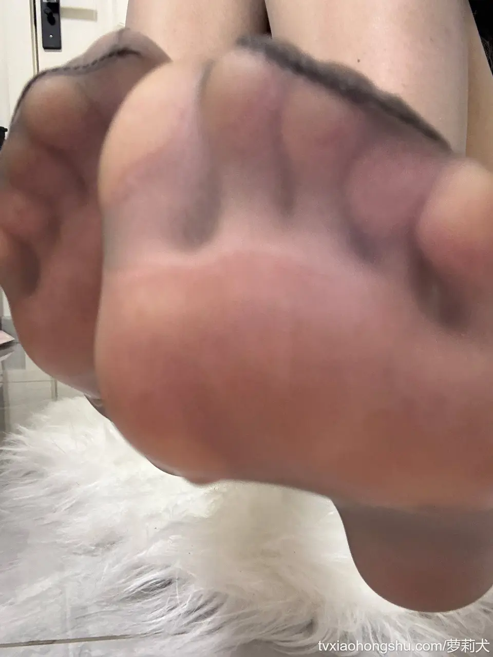 谁定制的丝丝踩水？