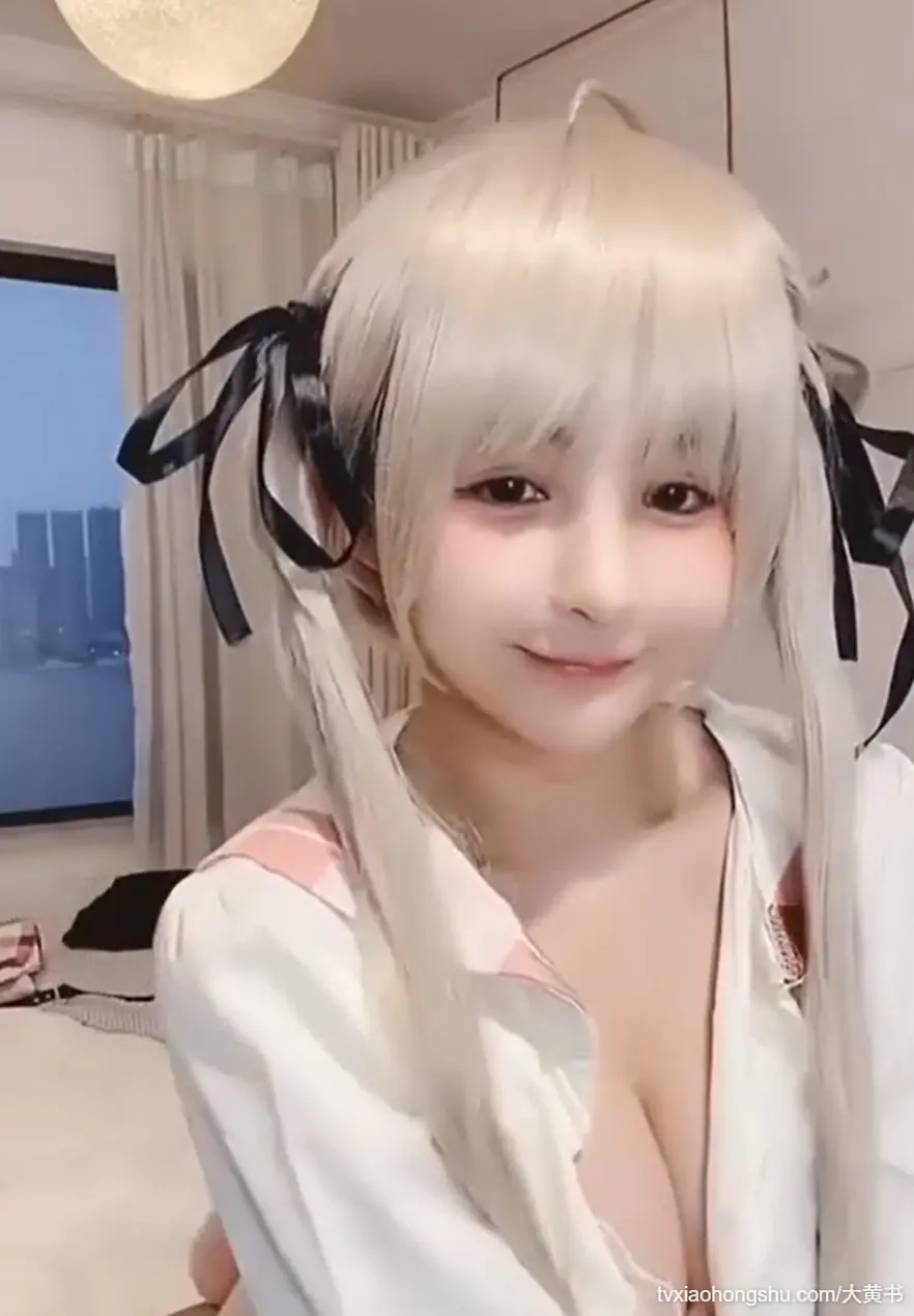 高颜值萝莉诱惑自慰