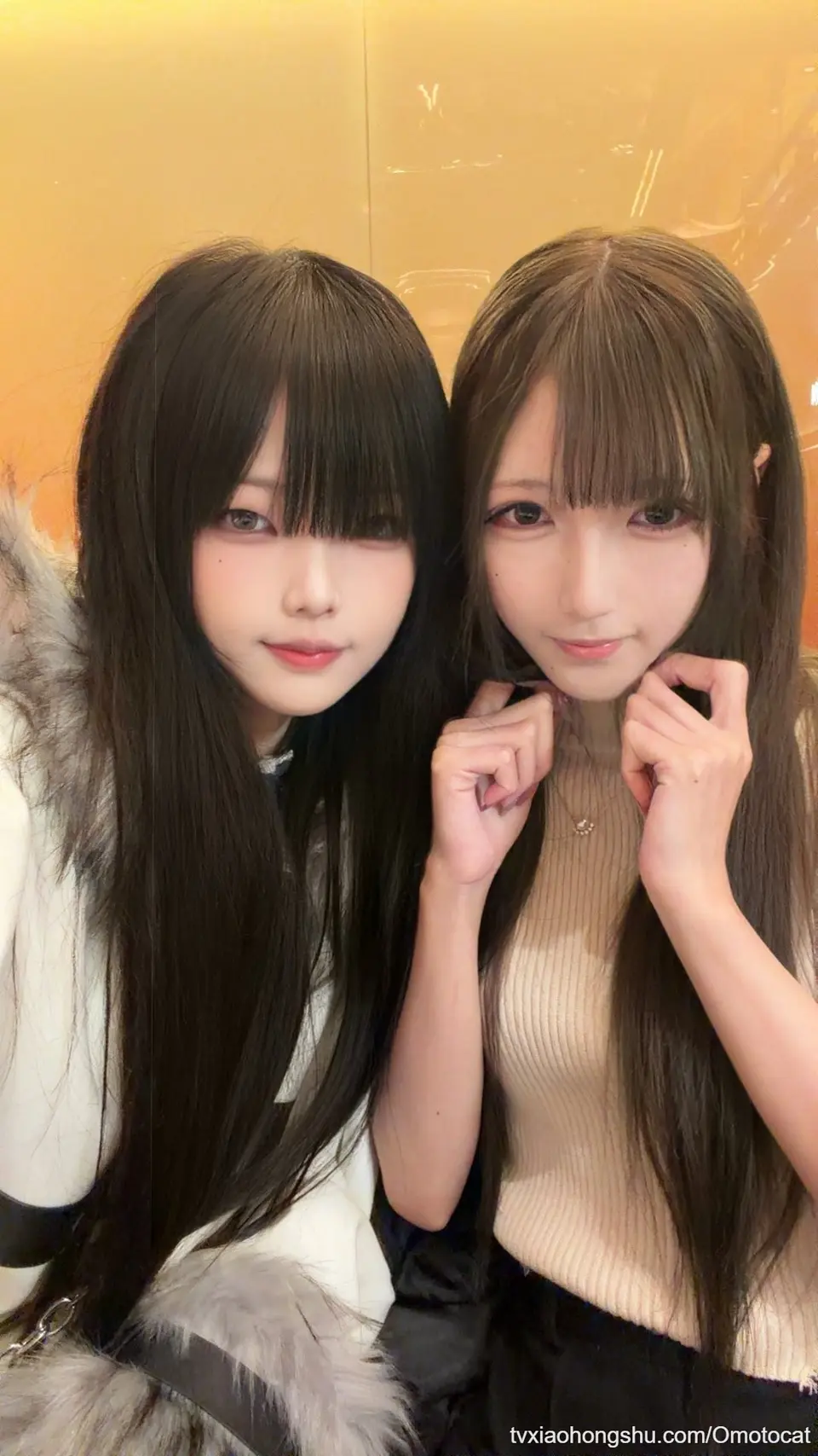 就是照片上穿白衣服的这个女人