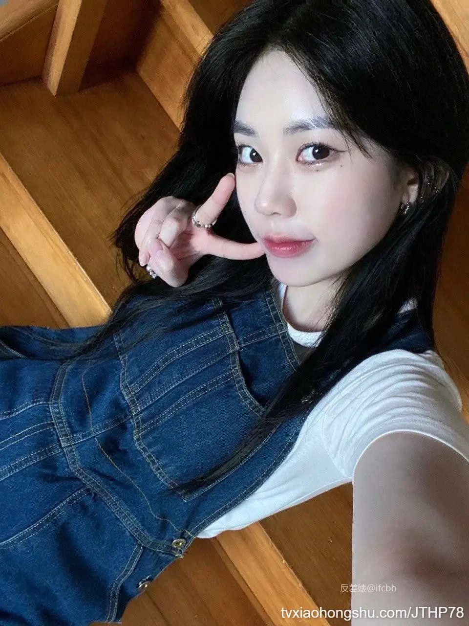 女大表姐--外表清纯可爱，背地里骚的不行