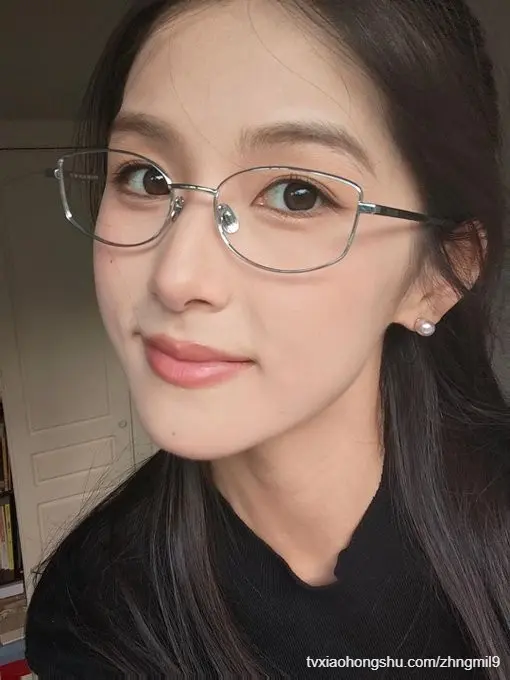 人总是在无限接近幸福的时候最幸福，距离春节还有一天～