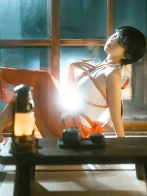 桜井宁宁 – 绳艺巫女