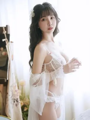 [JVID] 月台尼Tiny - 新尺度登場‼️初嚐禁果解開情慾底線
