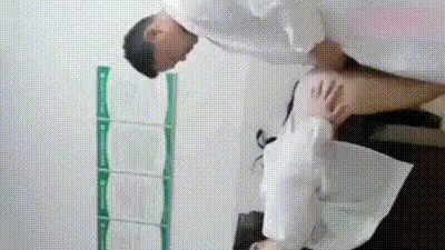 【黑料医生合集】医生偷奸+肛门取瓜+生孩子+偷情口交病人 动图预览