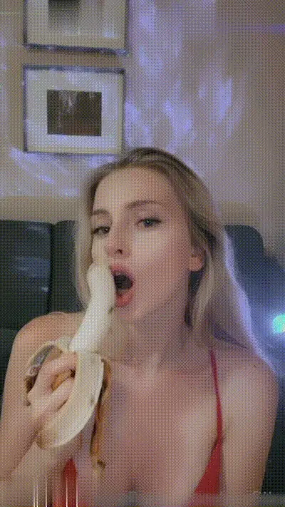 OnlyFans欧美巨乳福利姬 msfiiire 大尺度私拍自慰合集 巨乳尤物饥渴难耐 动图预览