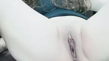 玉米插入骚穴