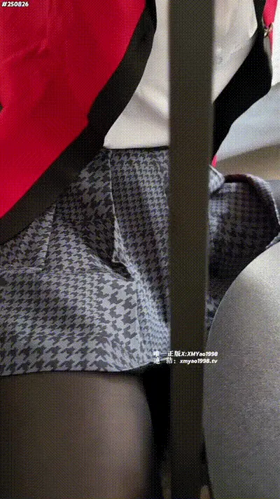 房客给房东朋友上私人课，火花四溅🔥 动图预览