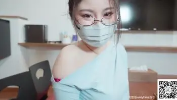被她发现后兽性大发强行推倒怒操美[台北娜娜]