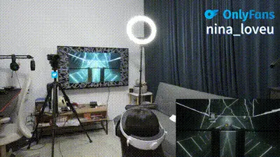 游戏体验｜音乐光剑：游戏体验｜音乐光剑游戏 VR 游戏体验  [nina_loveu] 动图预览