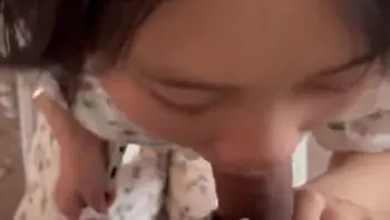 河南开封哺乳少妇 袁月 不守妇道 哺乳期间背着老公找前男友野战偷情 实锤视频遭曝光！