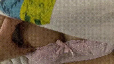 品尝巨乳妹妹的极品玫瑰乳晕【gionji_miyu】 动图预览
