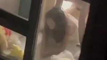 西昌丁家坝 小夫妻七夕在家里面啪啪忘记关窗帘 被有心人偷拍 直播性爱大战 真刺激！