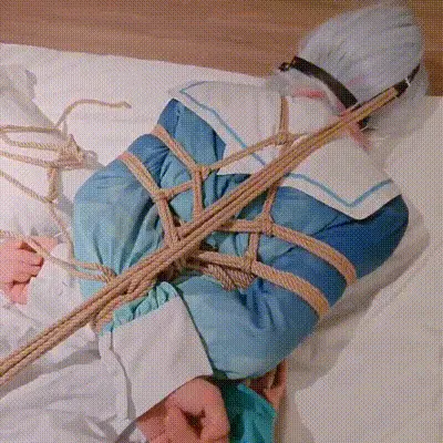 动不了……呜！？ 动图预览