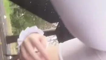 一个人到公园里散步~结果..