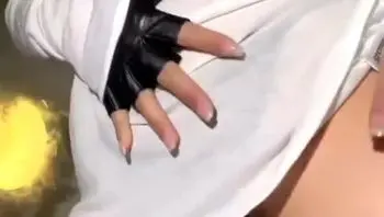 抖音_熊主任 戴口罩秀穴热舞