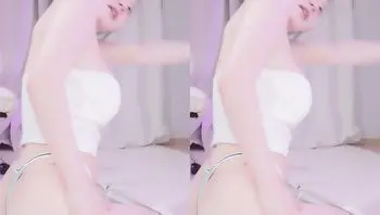 韩国BJ_lotus82 高颜值巨乳主播性感热舞