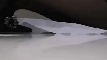 就在刚刚上班自慰①好骚 逼逼被跳蛋撑的都合不上了