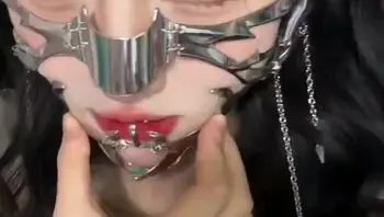 射我脸上好不好😍