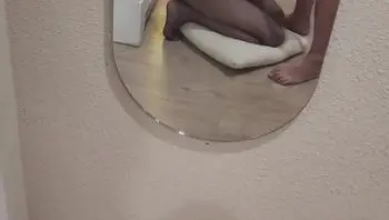 极品反差母狗 性感黑丝偷情视频流出