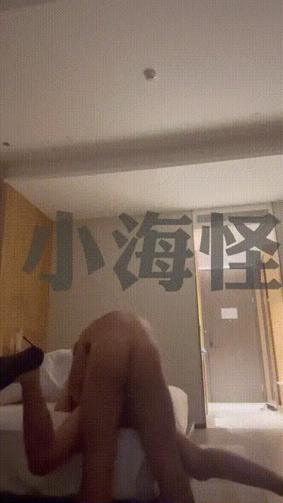 渐入佳境的纯良妻子。 动图预览