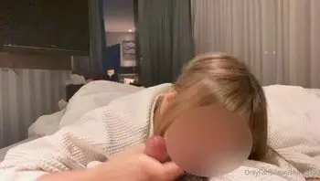 口交大鸡巴床上激情（Shiroissad）