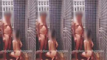 细长大腿在浴室自慰高潮 (bunnyda)