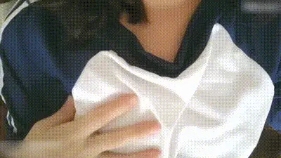 体操服萝莉自慰被我干到喊哥哥射里面白浆给你最后喊射满我体操服脏了也值 动图预览