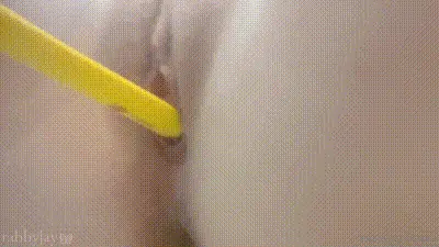 非常清纯的美少女自慰粉鲍(rabbyjay_couple) 动图预览