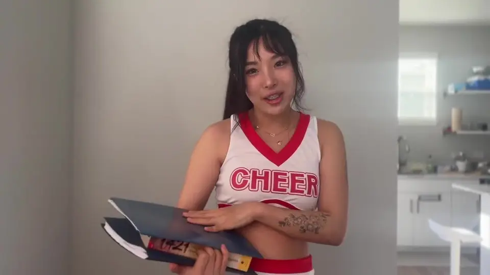 最強啦啦隊用口交換取代寫作業