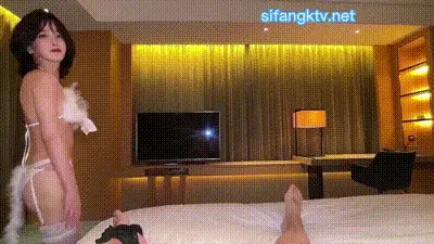 只要有錢多漂亮的妹子都會變成騷母狗 动图预览