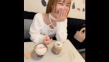 FC2PPV4666067 純情可愛笑容甜美地下偶像激情啪啪大汗淋漓