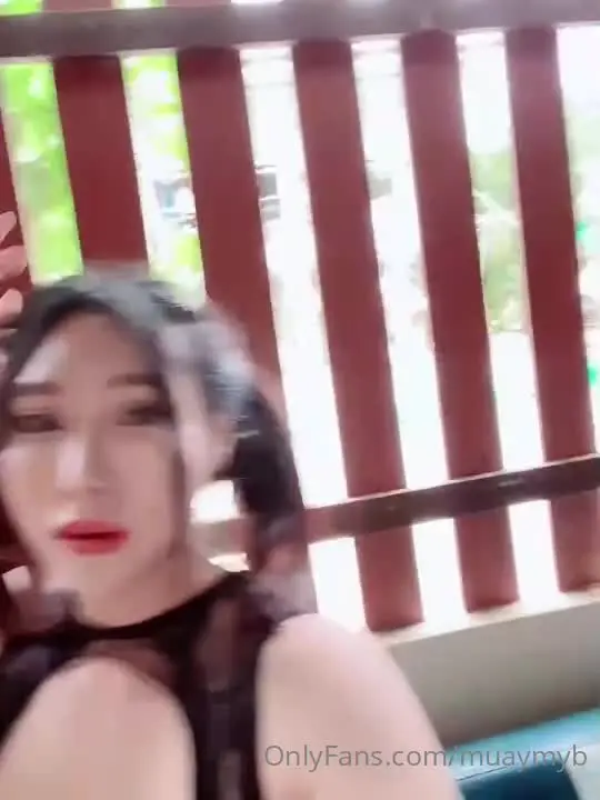 极品骚妇巨乳色诱【muaymyb 】
