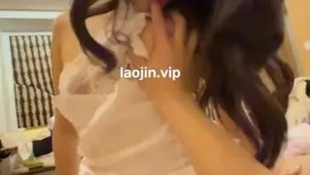 約炮漂亮小姐姐 床上騷的令人受不了