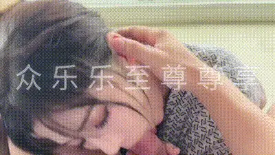 極品美女口交清純樣子真迷人 动图预览
