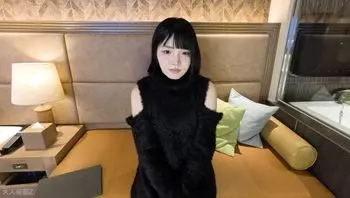 FC2PPV4628278 乳暈很大的可愛巨乳女孩慘被開發三穴內射