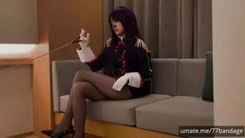 極品OK繃美女Cosplay調教男奴