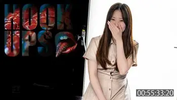 FC2PPV4528080 對性不感興趣的女孩被操到高潮噴水感到既爽又害羞