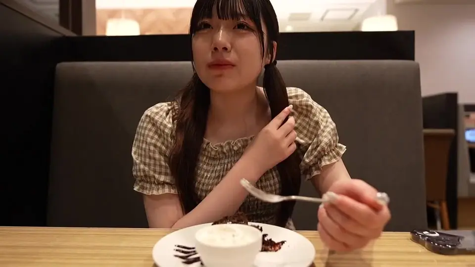 FC2PPV4514203 雙馬尾巨乳地下偶像在人前自慰表現的害羞又舒服的樣子