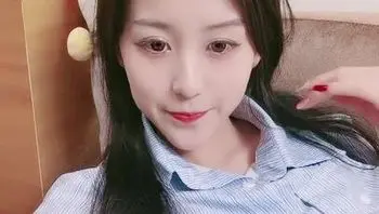 高顏值正妹成為男友直播搖錢樹