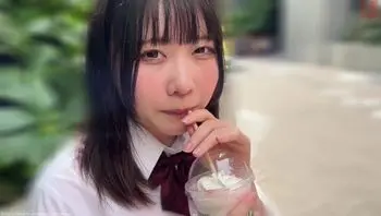 FC2PPV4465471 合法巨乳蘿莉JK制服啪啪初次被中出[Part1]