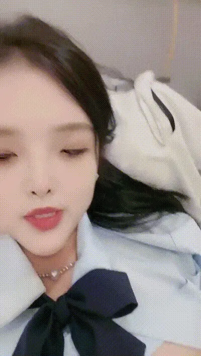 漂亮主播找來好閨蜜來直播百合一番 动图预览