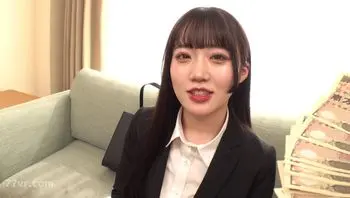 230ORECO750 極愛接吻的女大生在工作面試後被搭訕激吻啪啪