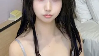 FC2PPV4481667 19歲膚白美少女被雞巴操到高潮痙攣連還中出[Part1]