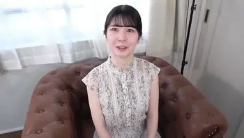 FC2PPV4247151 膚白巨乳小姐姐乳交口交小穴榨精[Part1]