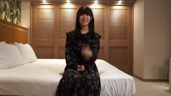 FC2PPV4085079 美美的地下偶像看見大肉棒被臉還大要把它吞入口有點驚訝