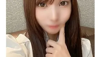 FC2PPV4088243 色色的美女OL揉揉小豆淫汁流不停 連續中出大量內射[Part1]