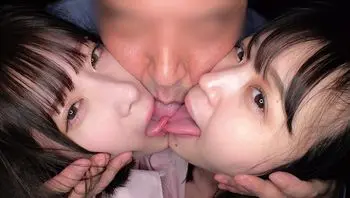 230OREMO034 和兩個淫蕩痴女3P 車輪榨精